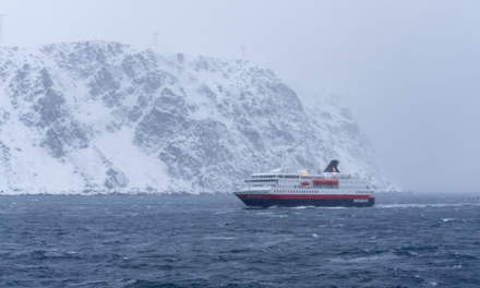Meeting the MS Nordnorge