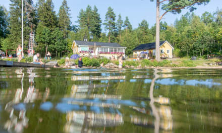 Bathing place Solviken at the lake Ärtingen