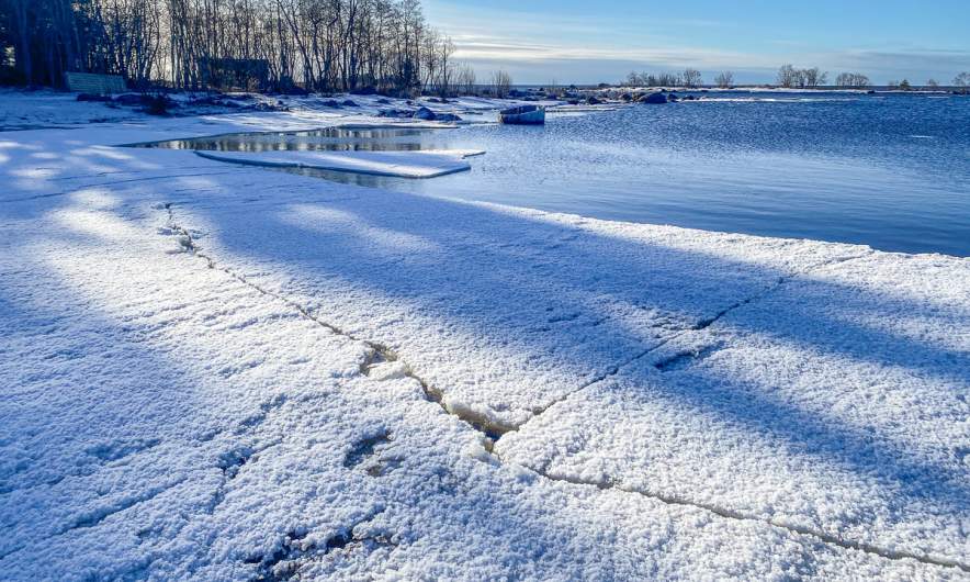 Some ice is left on the bay Grundviken