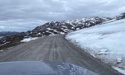 Gravel road to Skarsfjord