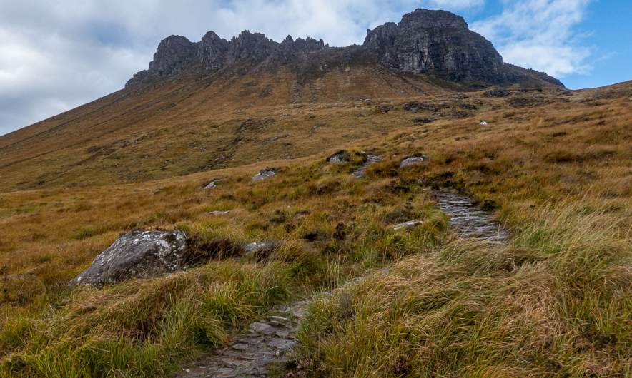 Hiking path up to Stac Pollaidh