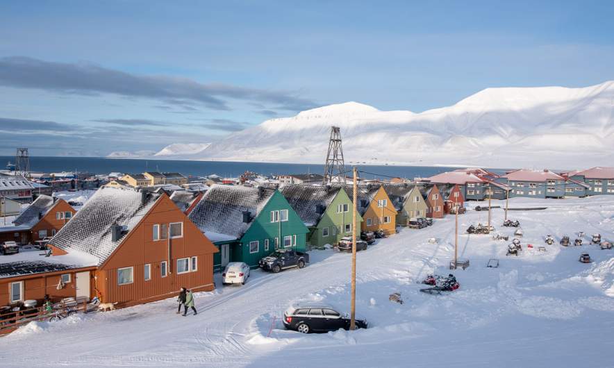 Coloured houses in Longyearbyen