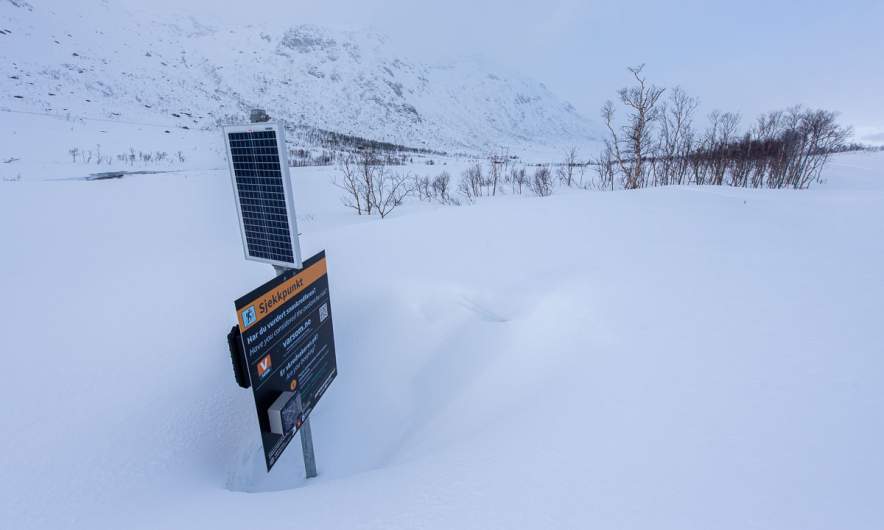 Avalanche transceiver test station