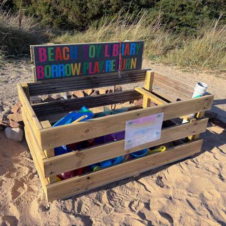 Dornoch beach: beach toys