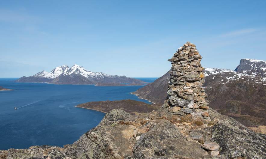 Trehørningen mountain top