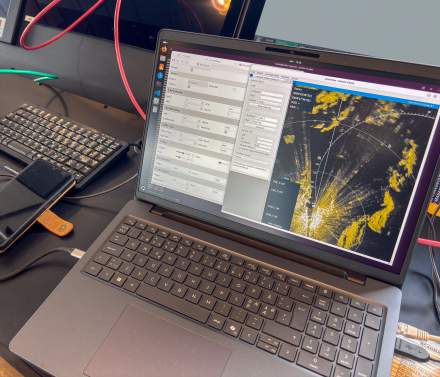 Linux laptop “radar”