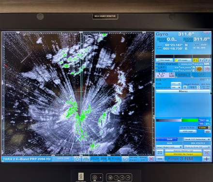 Radar view on the bridge