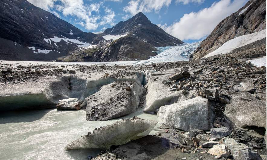 Steindalsbreen III