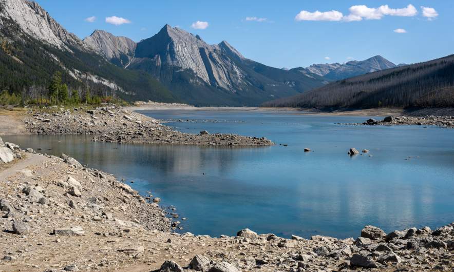 Medicine lake I