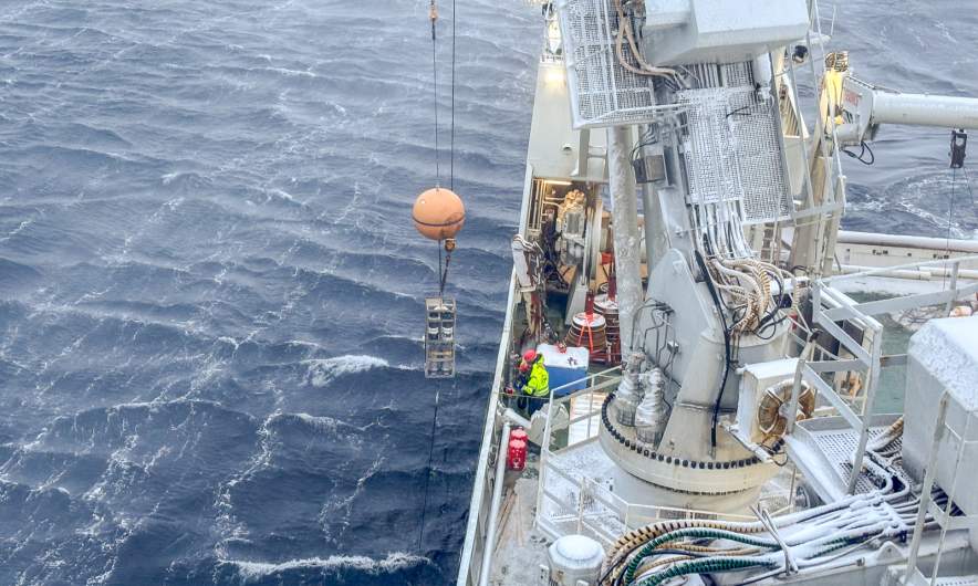 Mooring recovery in the storm