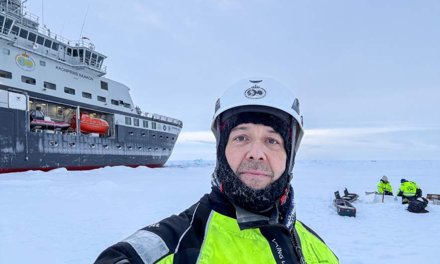 Sea ice selfie